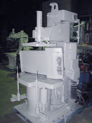 BMM QCT-2 Molding Machines | Bradford Equipment Company Inc.